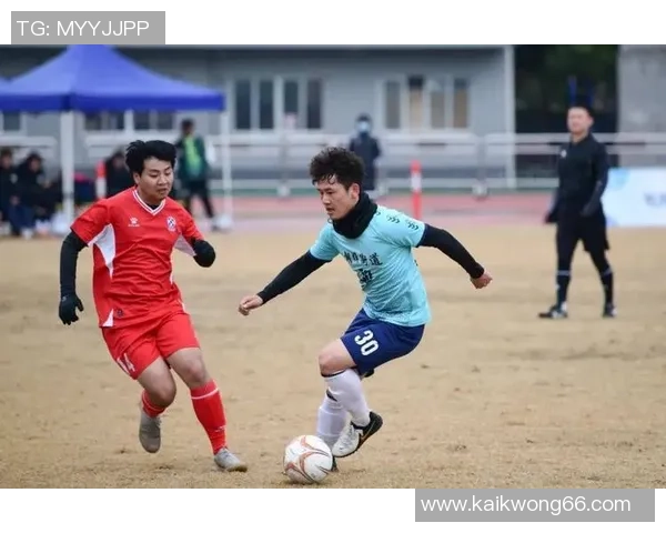 追逐绿茵梦想的足球明星们如何在拼搏中书写传奇人生